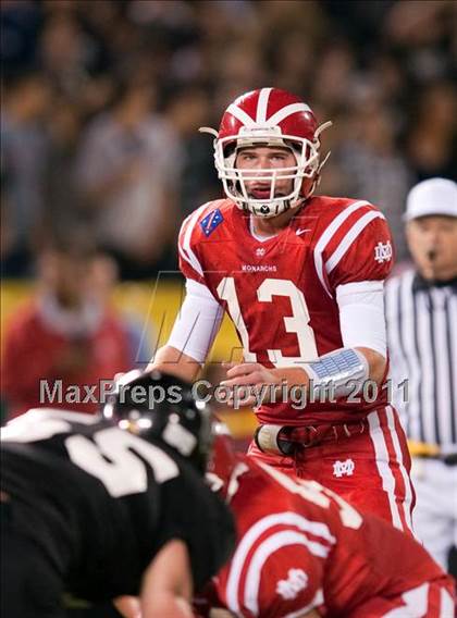 Thumbnail 1 in Mater Dei vs.Servite photogallery.