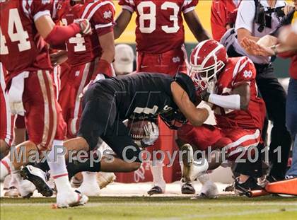 Thumbnail 1 in Mater Dei vs.Servite photogallery.