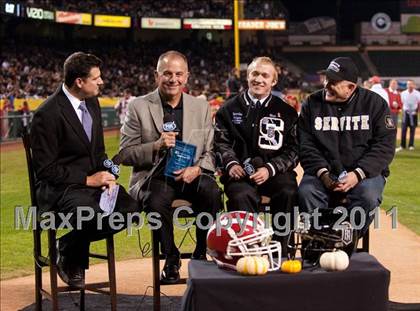 Thumbnail 2 in Mater Dei vs.Servite photogallery.