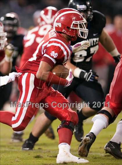 Thumbnail 1 in Mater Dei vs.Servite photogallery.