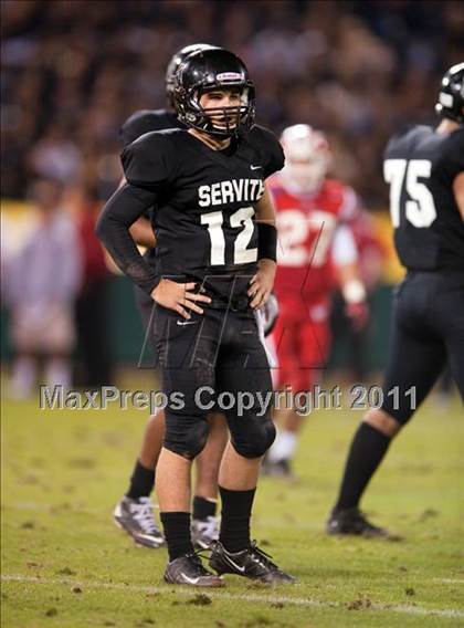 Thumbnail 2 in Mater Dei vs.Servite photogallery.