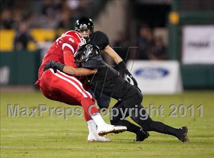 Thumbnail 1 in Mater Dei vs.Servite photogallery.