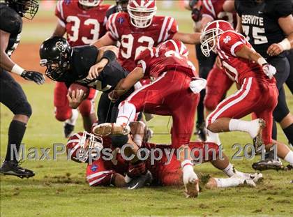 Thumbnail 2 in Mater Dei vs.Servite photogallery.