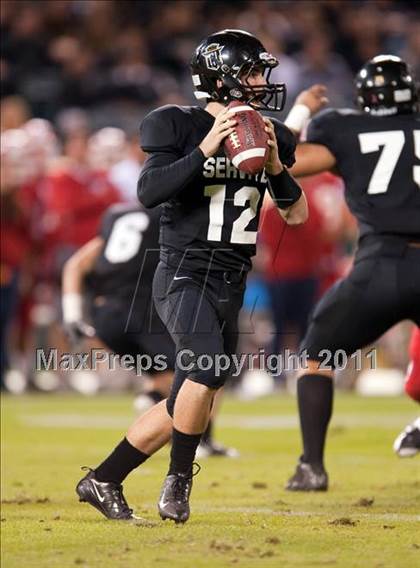 Thumbnail 3 in Mater Dei vs.Servite photogallery.