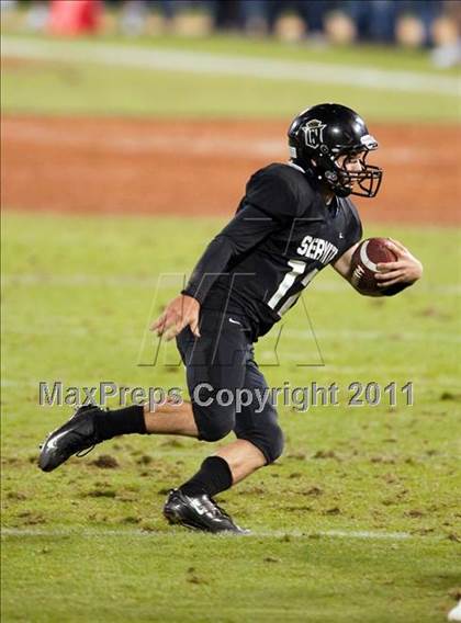 Thumbnail 2 in Mater Dei vs.Servite photogallery.