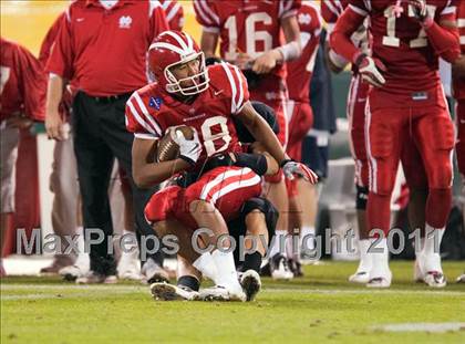 Thumbnail 3 in Mater Dei vs.Servite photogallery.