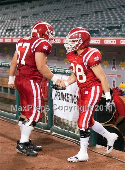 Thumbnail 1 in Mater Dei vs.Servite photogallery.