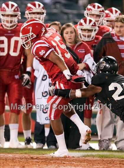 Thumbnail 1 in Mater Dei vs.Servite photogallery.