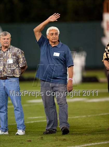 Thumbnail 1 in Mater Dei vs.Servite photogallery.