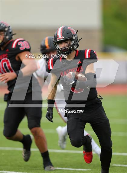 Thumbnail 2 in Port Jervis vs. Marlboro Central photogallery.