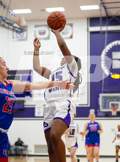 Thumbnail 1 in Roncalli @ Ben Davis photogallery.