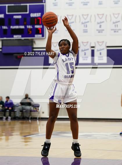 Thumbnail 3 in Roncalli @ Ben Davis photogallery.