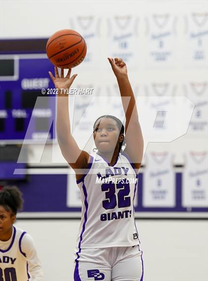 Thumbnail 3 in Roncalli @ Ben Davis photogallery.