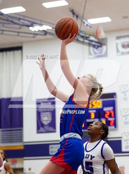 Thumbnail 2 in Roncalli @ Ben Davis photogallery.