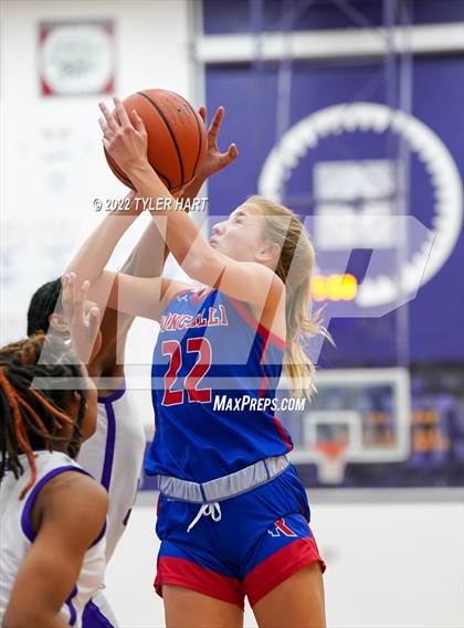 Thumbnail 2 in Roncalli @ Ben Davis photogallery.