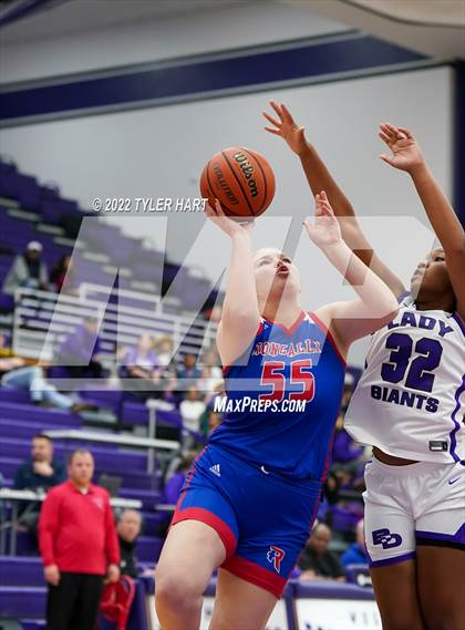Thumbnail 2 in Roncalli @ Ben Davis photogallery.