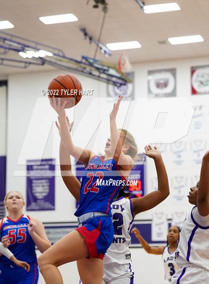 Thumbnail 3 in Roncalli @ Ben Davis photogallery.