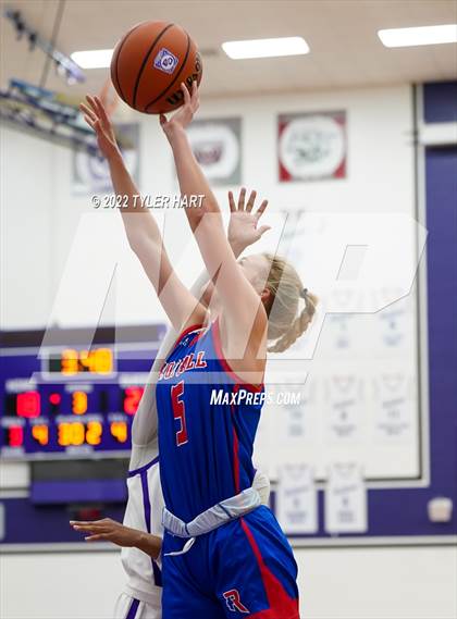 Thumbnail 1 in Roncalli @ Ben Davis photogallery.