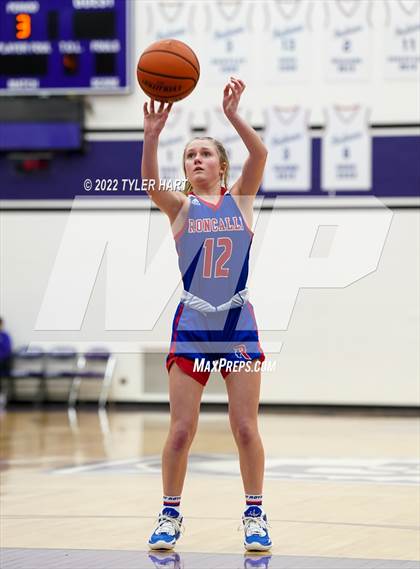 Thumbnail 2 in Roncalli @ Ben Davis photogallery.