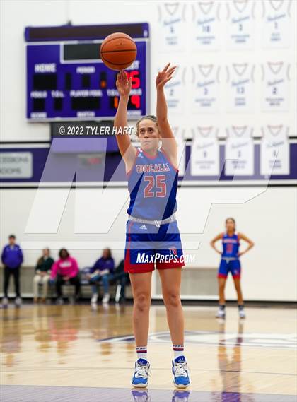 Thumbnail 1 in Roncalli @ Ben Davis photogallery.