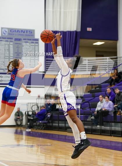 Thumbnail 3 in Roncalli @ Ben Davis photogallery.
