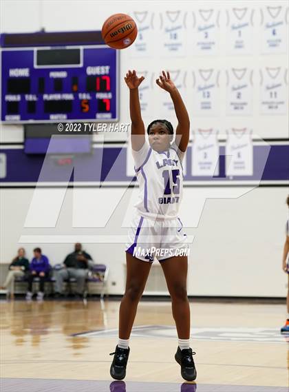 Thumbnail 1 in Roncalli @ Ben Davis photogallery.