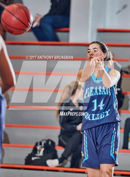 Thumbnail 2 in Folsom vs. Pleasant Valley (Roseville Elite Showcase) photogallery.