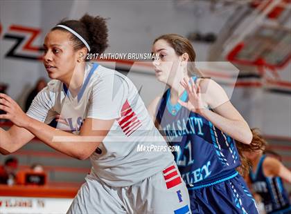 Thumbnail 3 in Folsom vs. Pleasant Valley (Roseville Elite Showcase) photogallery.