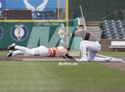 Thumbnail 3 in Edwardsville vs Waterloo photogallery.