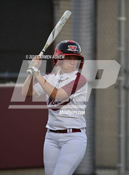 Thumbnail 3 in Cypress Woods vs Cypress Falls photogallery.
