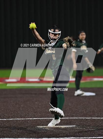 Thumbnail 2 in Cypress Woods vs Cypress Falls photogallery.