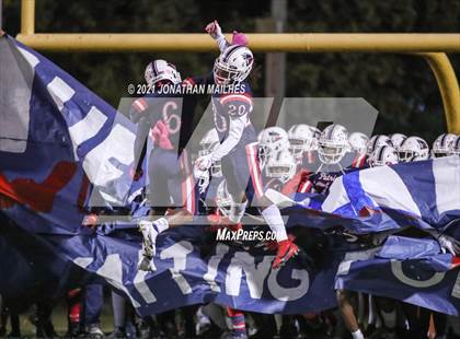 Thumbnail 2 in St. Thomas More vs. Liberty Magnet (LHSAA DII 2nd Round Playoff) photogallery.