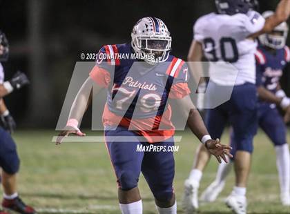 Thumbnail 1 in St. Thomas More vs. Liberty Magnet (LHSAA DII 2nd Round Playoff) photogallery.