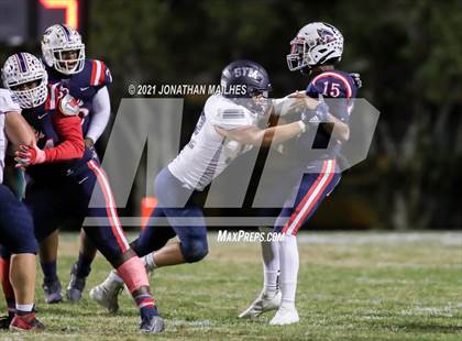 Thumbnail 1 in St. Thomas More vs. Liberty Magnet (LHSAA DII 2nd Round Playoff) photogallery.