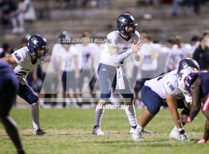 Thumbnail 2 in St. Thomas More vs. Liberty Magnet (LHSAA DII 2nd Round Playoff) photogallery.