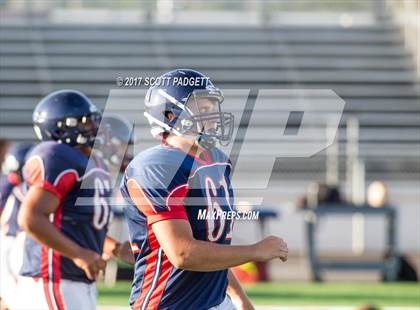 Thumbnail 3 in Great Oak @ Elsinore (Scrimmage) photogallery.