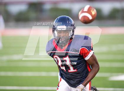 Thumbnail 3 in Great Oak @ Elsinore (Scrimmage) photogallery.