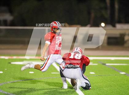 Thumbnail 2 in Great Oak @ Elsinore (Scrimmage) photogallery.