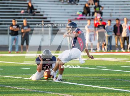 Thumbnail 1 in Great Oak @ Elsinore (Scrimmage) photogallery.