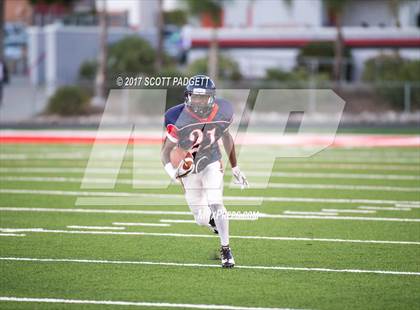 Thumbnail 1 in Great Oak @ Elsinore (Scrimmage) photogallery.