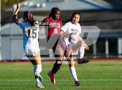 Thumbnail 2 in Bridgewater-Raritan @ Rutgers Prep SCIAA semi final photogallery.