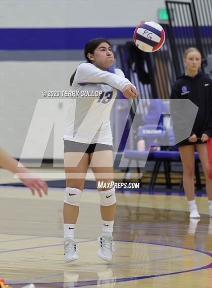 Thumbnail 2 in Bountiful @ Pleasant Grove (Sophomore) photogallery.