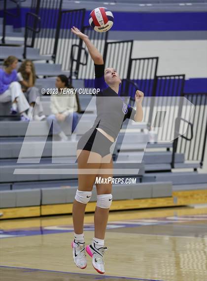 Thumbnail 2 in Bountiful @ Pleasant Grove (Sophomore) photogallery.