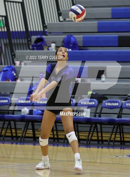Thumbnail 3 in Bountiful @ Pleasant Grove (Sophomore) photogallery.