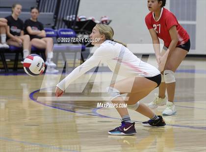 Thumbnail 3 in Bountiful @ Pleasant Grove (Sophomore) photogallery.