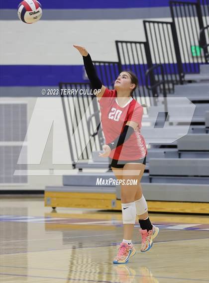 Thumbnail 3 in Bountiful @ Pleasant Grove (Sophomore) photogallery.