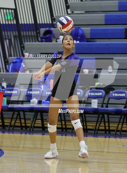 Thumbnail 1 in Bountiful @ Pleasant Grove (Sophomore) photogallery.