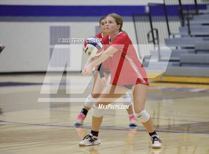 Thumbnail 2 in Bountiful @ Pleasant Grove (Sophomore) photogallery.