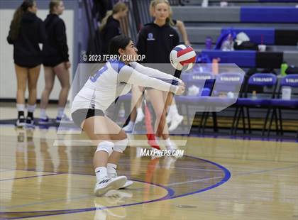 Thumbnail 2 in Bountiful @ Pleasant Grove (Sophomore) photogallery.