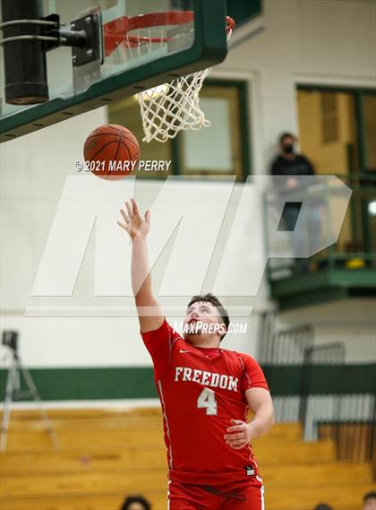 Thumbnail 1 in Freedom Area vs Laurel photogallery.